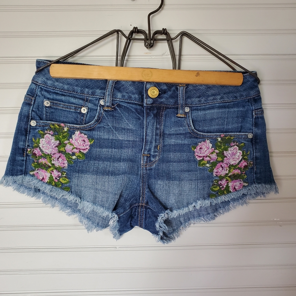American Eagle Festival Jean Shorts, size 4
